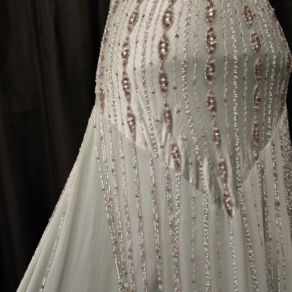 Beautiful vintage Gatsby style 100% silk special occasion gown. - Picture 8 of 15